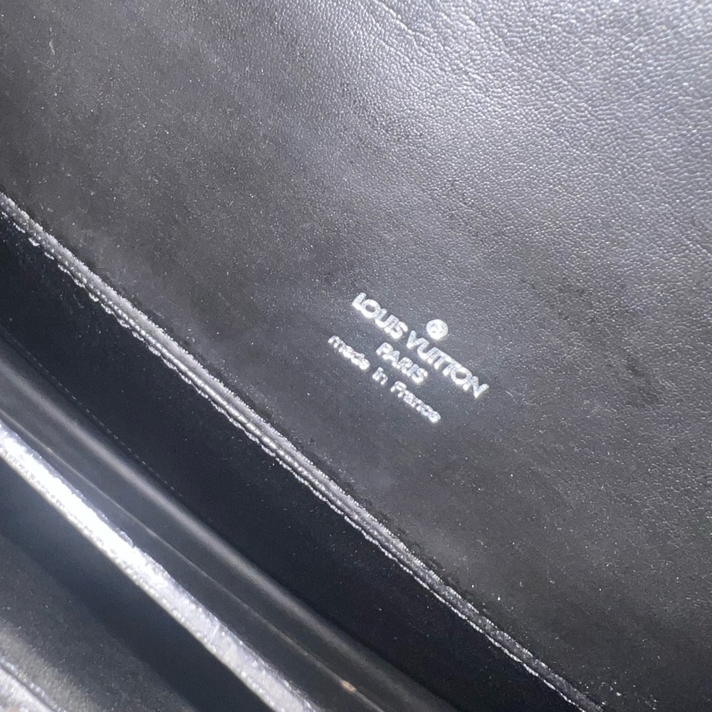 Louis Vuitton Black Briefcase Sleek Professional Design - Picture 7 of 11